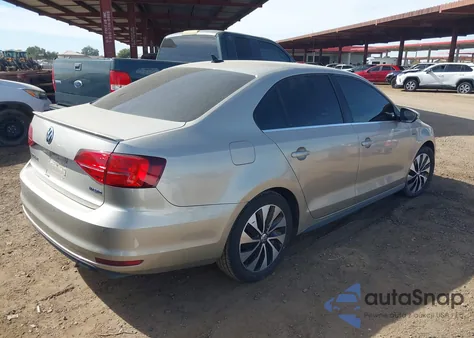 2016 Volkswagen Jetta Hybrid Sel Premium z USA, uszkodzony, nr VIN 3VW637AJ0GM271419